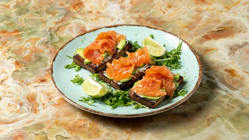 Bruschetta con salmone