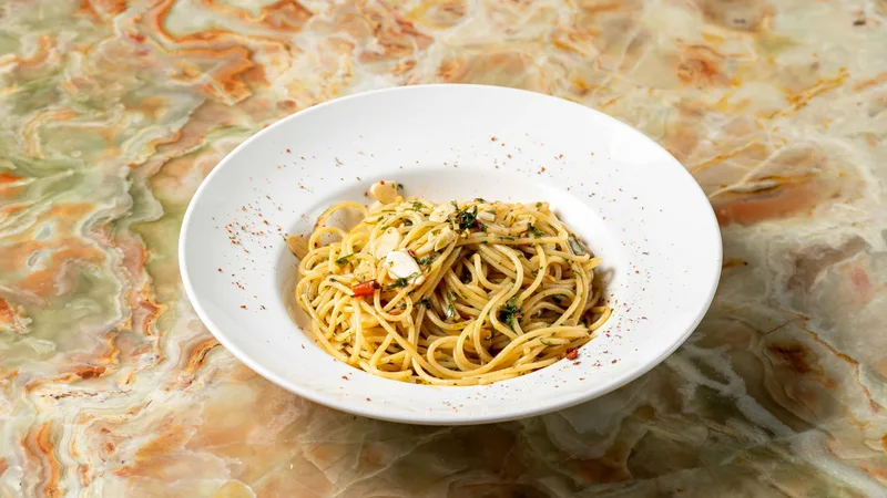 Spaghetti aglio olio peperoncino